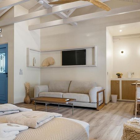 Tellion Suites Άγιος Νικήτας Εξωτερικό φωτογραφία